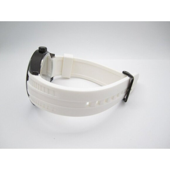 Men Peugeot Quartz 3ATM WR Analog 42mm Round Watch (I14) "New Battery" - Picture 10 of 10